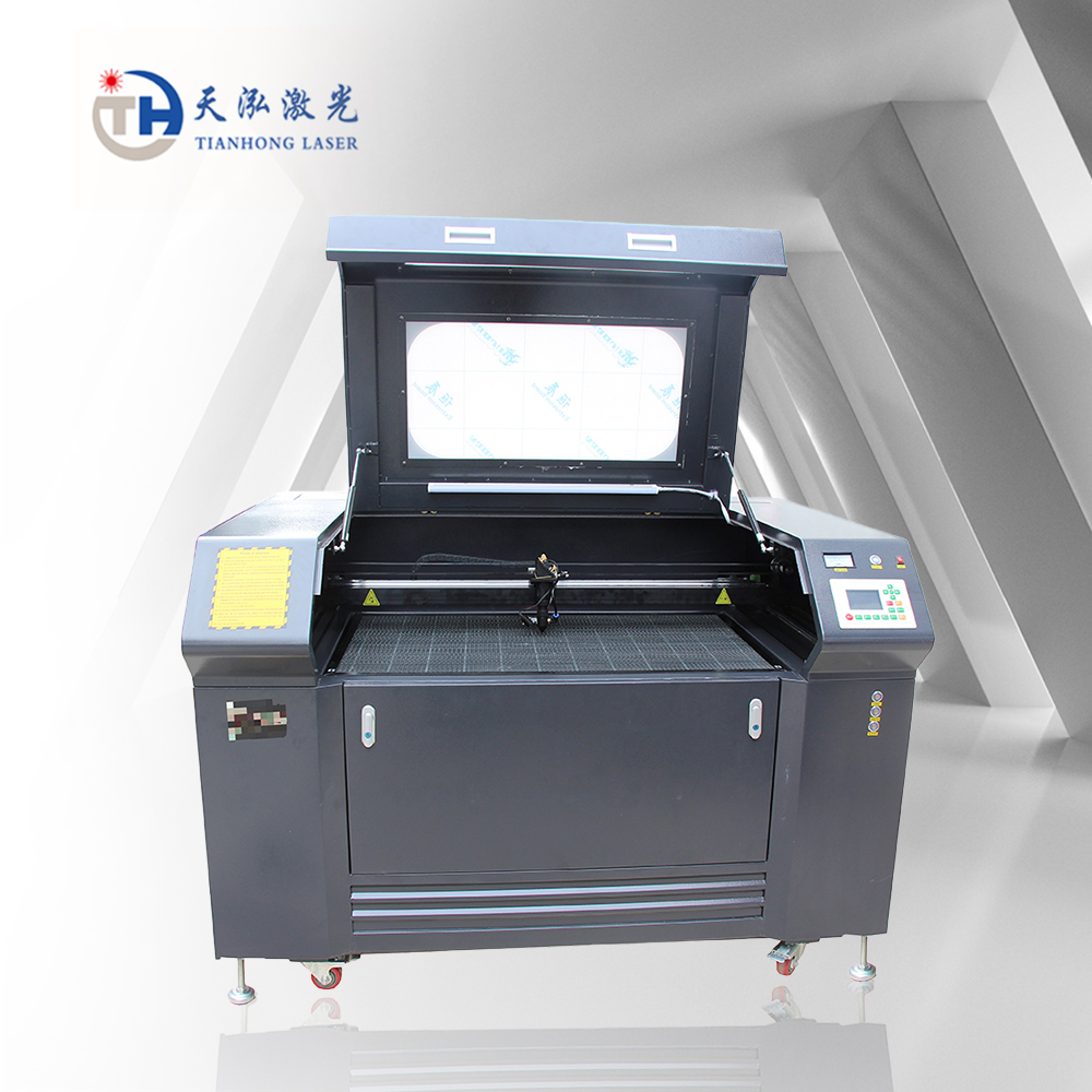 CO2 Laser Engraving Cutting Machine